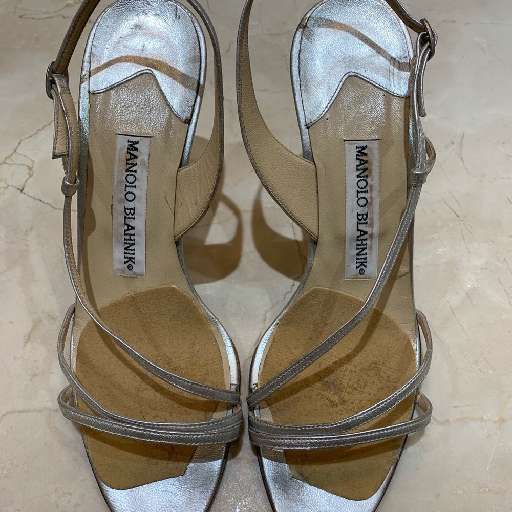 Gorgeous 3 1/2 high Silver Manolos